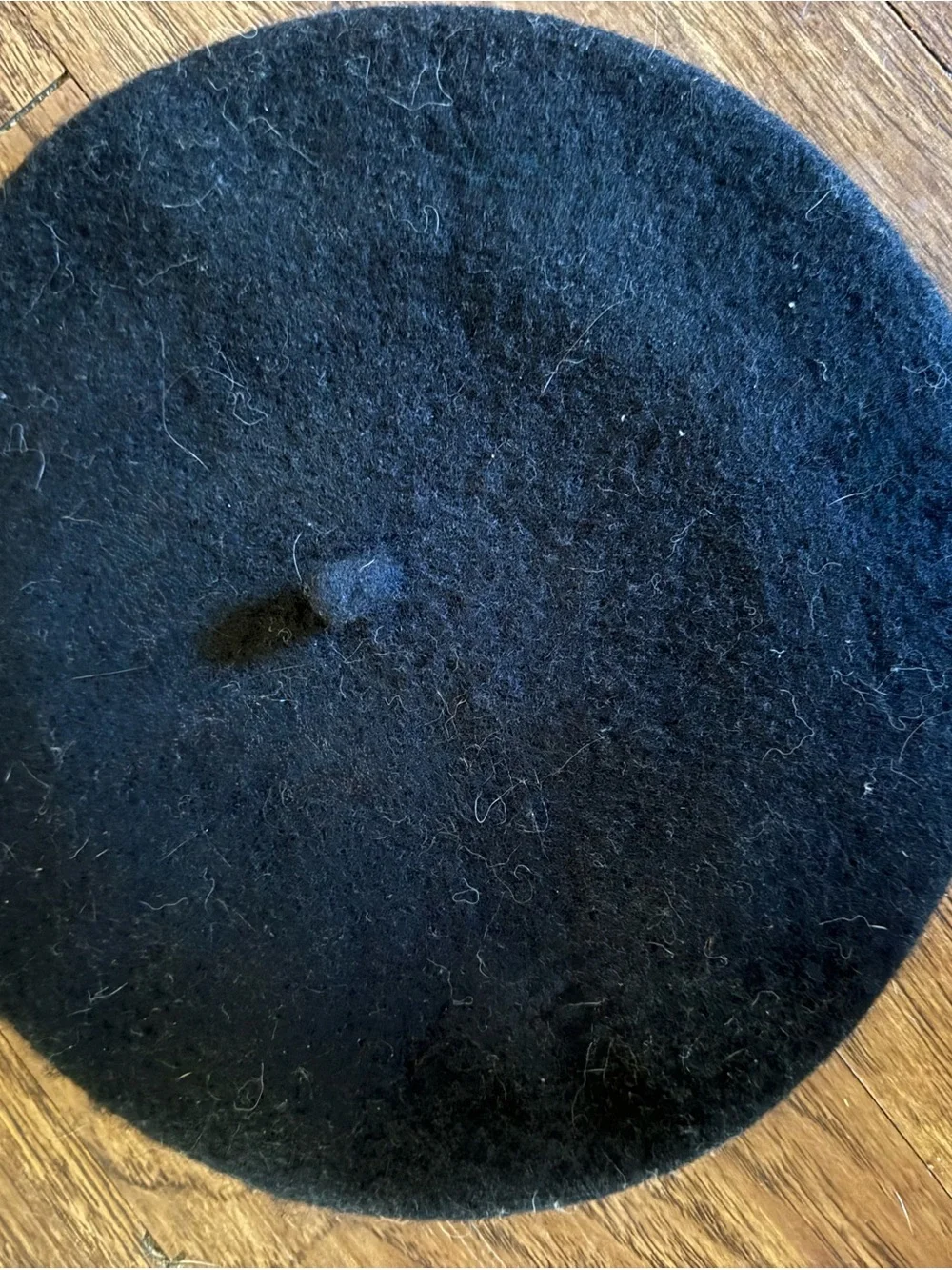 Vintage Classic Black Wool Beret - Picture 2 of 6